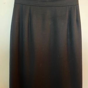 Black wool lined skirt